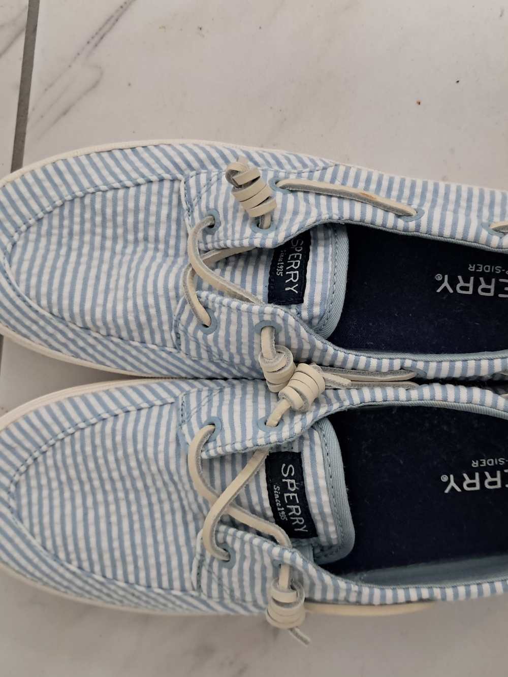 Sperry Blue & White Striped Seersucker Crest Boat Shoes Sz 8 NWOT